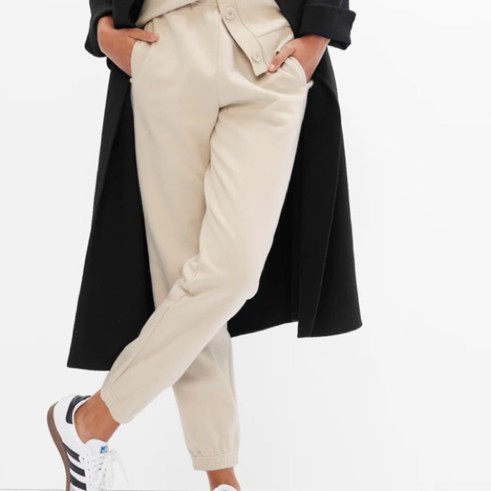 GAP high rise vintage soft joggers (moonstone beige)